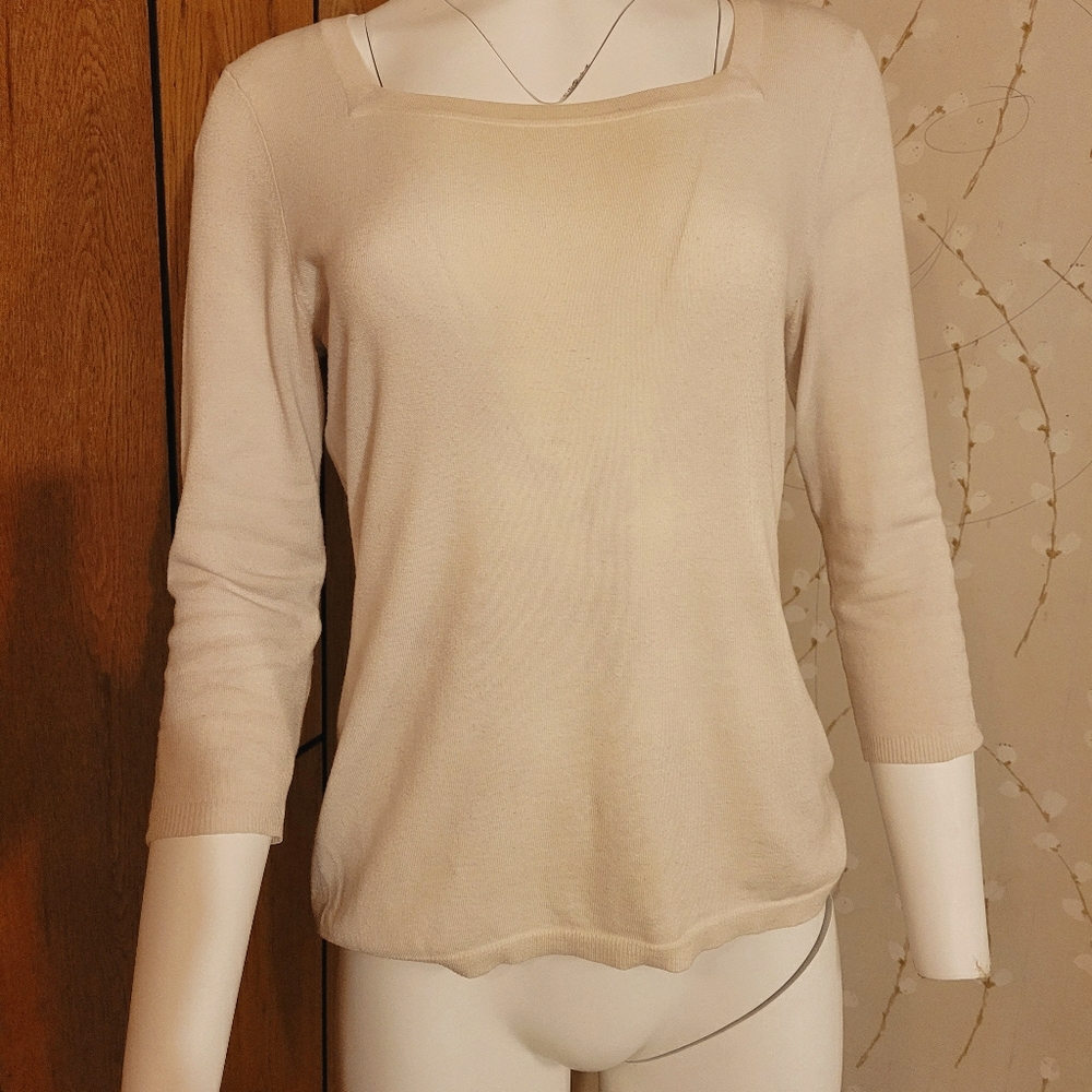 Proper white almost fully long sleeve